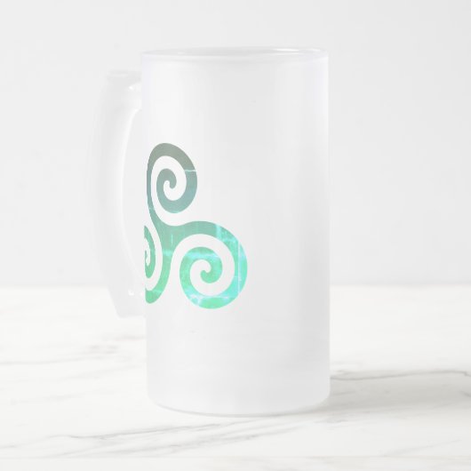 Smaragd triskele oude Keltische symbool Matglas Bierpul (Voorkant links)