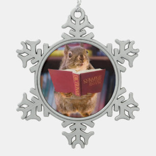 Smart Squirrel Een woordenboek lezen Tin Sneeuwvlok Ornament