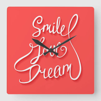 Smile Love Dream Vierkante Klok
