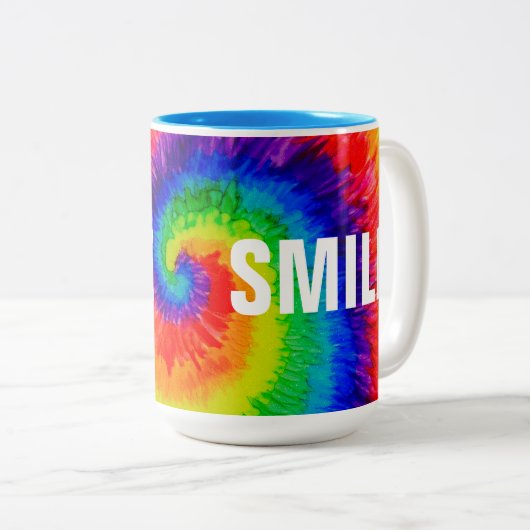 SMILE Rainbow Cravate-Dye Mug à deux tons, 15 oz (Devant droit)