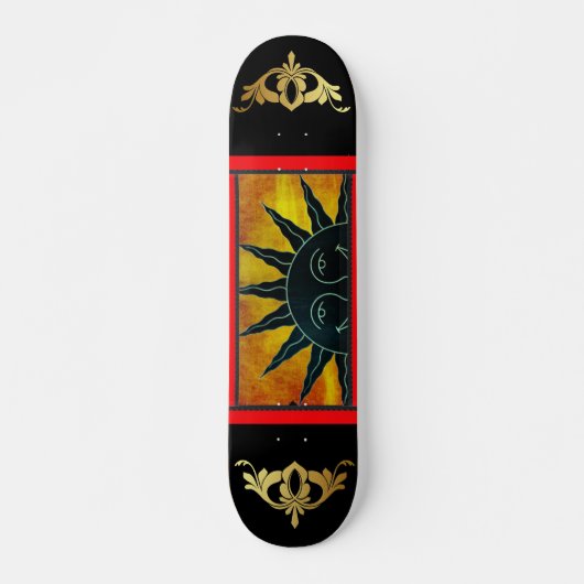 Smiling Sun Skateboard (Devant)