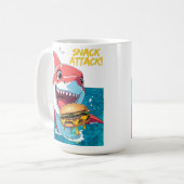 Snack Attack Shark Mug (Devant gauche)