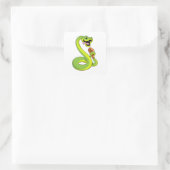 Snake met kip vierkante sticker (Tas)
