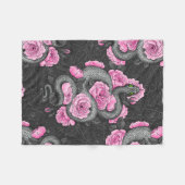 Snakes and pink roses fleece deken (Voorkant (Horizontaal))