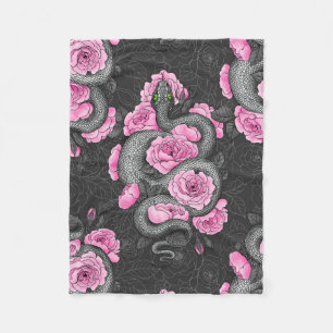 Snakes and pink roses fleece deken