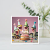 Snakes mangeant gâteau invitation anniversaire, re (Debout devant)