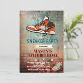 Sneaker birthday party invitation kaart (Staand voorkant)
