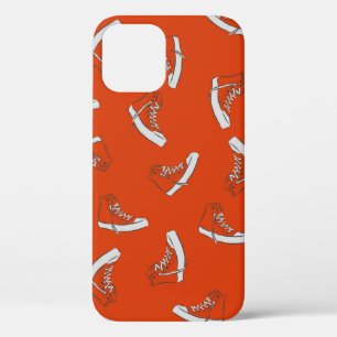 Sneakers naadloos patroon op rode achtergrond iPhone 12 hoesje