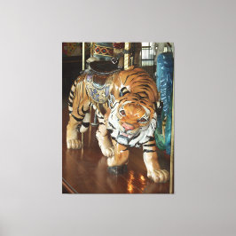 Sneaky Tiger Canvas Afdruk