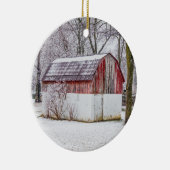 sneeuw op de rode muur keramisch ornament (Rechts)