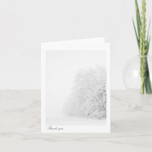 Sneeuwbedekte bomen dank je creditcard notitiekaartje