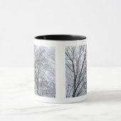 Sneeuwbedekte eikenboom mok (Midden)