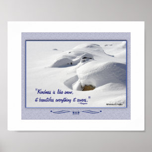 Sneeuwduinen over rotsen met inspirerende quote poster
