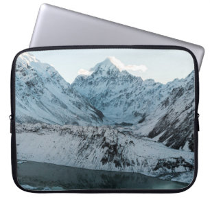 SNEEUWGEDEKTE MOUNTAIN NEAIR LICHAAM WATER LAPTOP SLEEVE