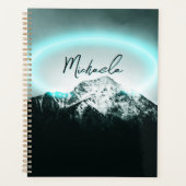 Sneeuwige, mysterieuze blauwe neonlichte monogram  planner (Voorkant)