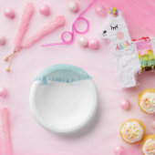 Sneeuwrijk winterbos landschap met sparren papieren kommen (Feest)