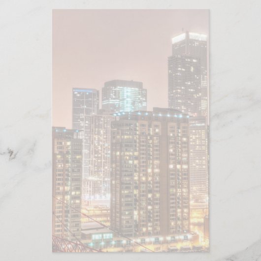 Sneeuwt herfsten over skyline in Chicago 's avonds Briefpapier (Voorkant)