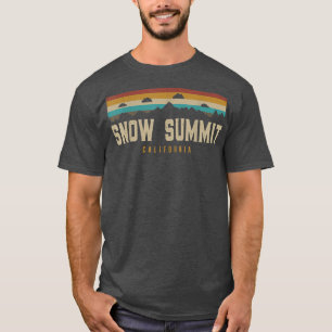 Sneeuwtop bergen die kamperen Calif T-shirt
