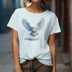 Sneeuwuil midden in een duikvlucht in waterverf t-shirt