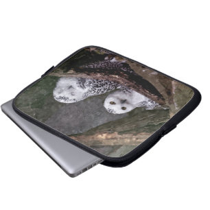 Sneeuwuil paar boslandschap dierenkunst laptop sleeve