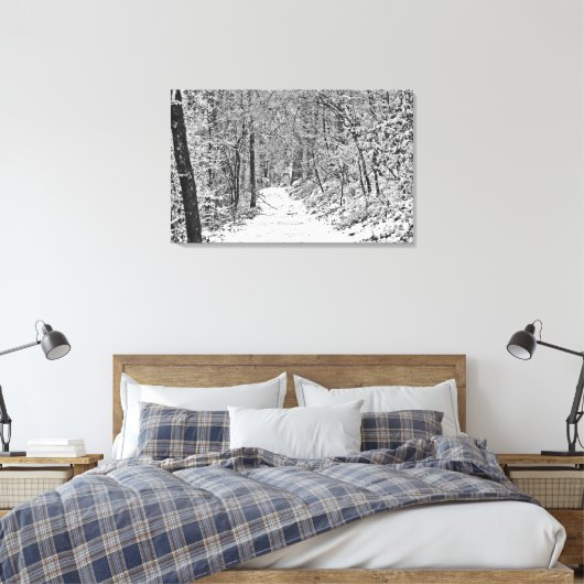 Sneeuwval op Bosspoor B&W Canvas Afdruk (Insitu (Slaapkamer))