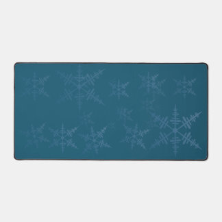 Sneeuwvlokken op Dark Blue Desk Mat