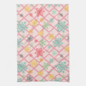 Sneeuwvlokken op een roze achtergrond met verflakk theedoek (Verticaal)