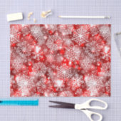 Sneeuwvlokken op rood tissuepapier (Craft)