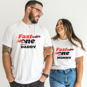 Snel een Mama auto race Eerste verjaardag feest T-shirt