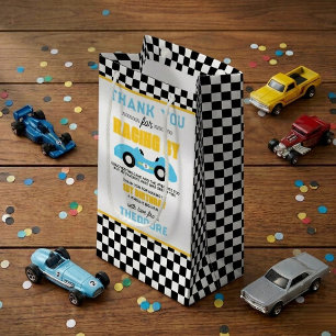 Snel één raceauto 1e verjaardagsfeestje klein cadeauzakje