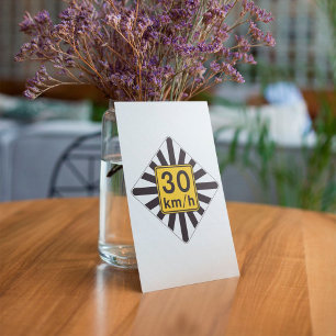 Snelheidsbeperking 30 Aankondiging van verkeersbor