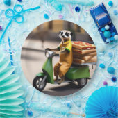 Snelle service: Meerkat levert pizza in Tuk-tuk Papieren Bordje (Feest)