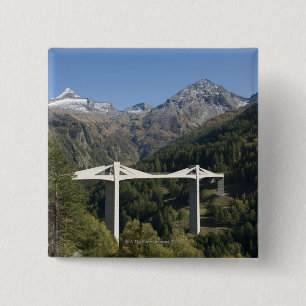 Snelwegbrug in de Alpen Vierkante Button 5,1 Cm