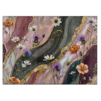 Snijplank van glas met wilde bloemen