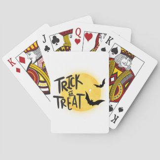 Snoep of een poets met halloween pokerkaarten