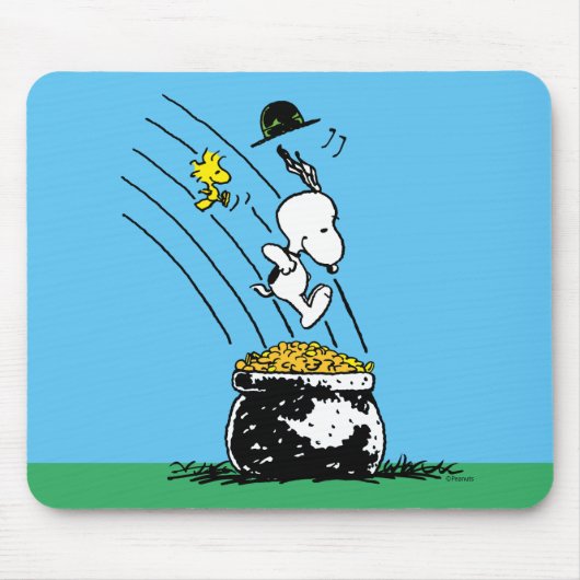 Snoopy Jumping in Pot of Gold Muismat (Voorkant)