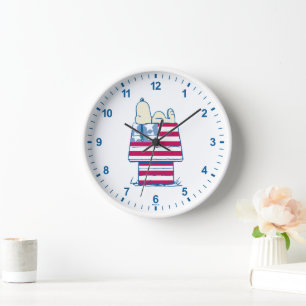 Snoopy op 4 juli Dog House