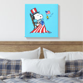 Snoopy Sewing 4 juli vlag Canvas Afdruk (Insitu (Slaapkamer))