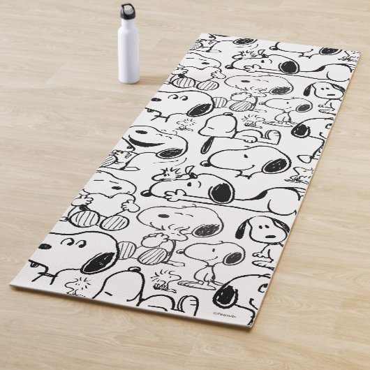 Snoopy Smile Giggle Laugh Pattern Yogamat (In situ)