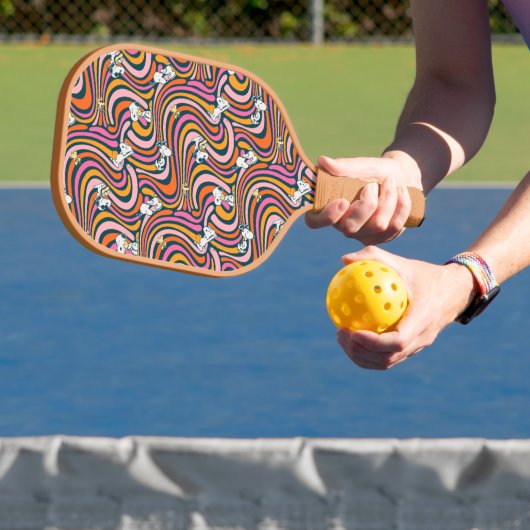Snoopy & Woodstock Groovy Vibes Paarse Patroon Pickleball Paddle (Insitu)
