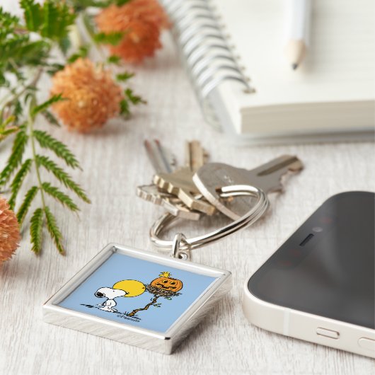 Snoopy & Woodstock Nest met Jack O' Lantern Sleutelhanger (Zijkant)