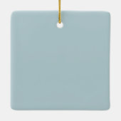 Snow-Kissed Revelry: De Hazenloop Keramisch Ornament (Achterkant)