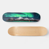 Snow Mountain Aurora Cool Girl Skateboard (Horizontaal)