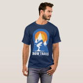 Snow Trails Ski Sunset Retro T-Shirt (Devant entier)
