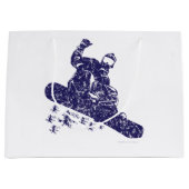 Snowboarder die hoge sneeuwdrijfveren vastmaakt groot cadeauzakje (Voorkant)