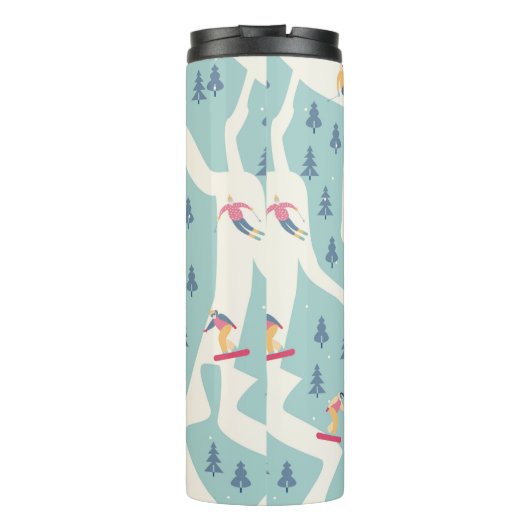 Snowboarders en skiërs rijden in het skioord. Pe Thermosbeker (Achterkant)