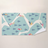 Snowboarders et skieurs se promènent dans la stati (Serviette de bain)