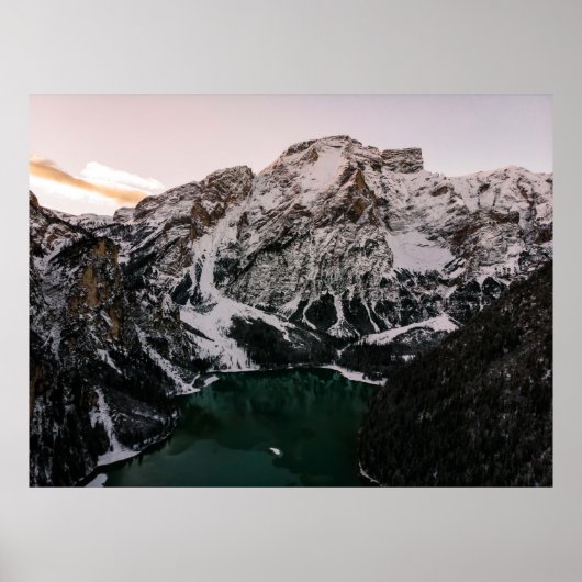 SNOWCAPPED MOUNTAINS POSTER (Voorkant)