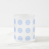 Snowflake Blue Winter Festive Pattern Matglas Koffiemok (Center)