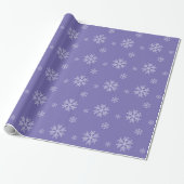 Snowflake Pattern Modern Lavender Winter Holiday Cadeaupapier (Uitgerold)